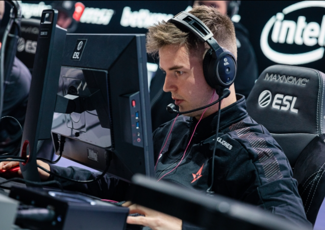 再度将比分 再度将比分