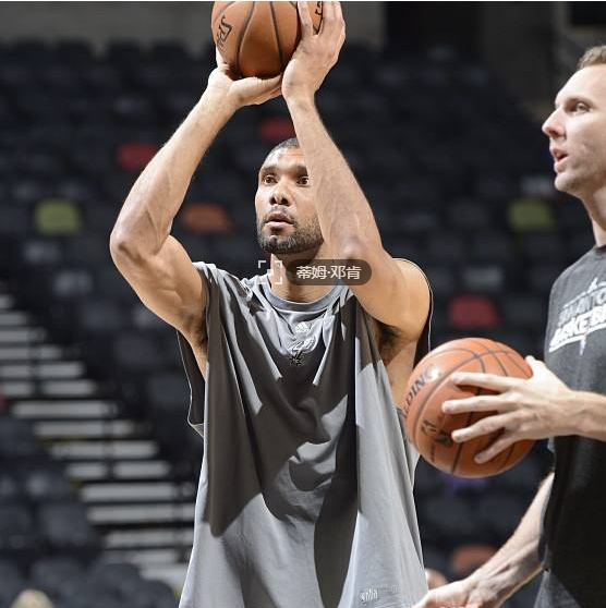 对球迷与俱 对球迷与俱