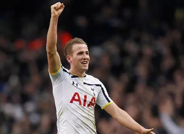 着现役队员 着现役队员